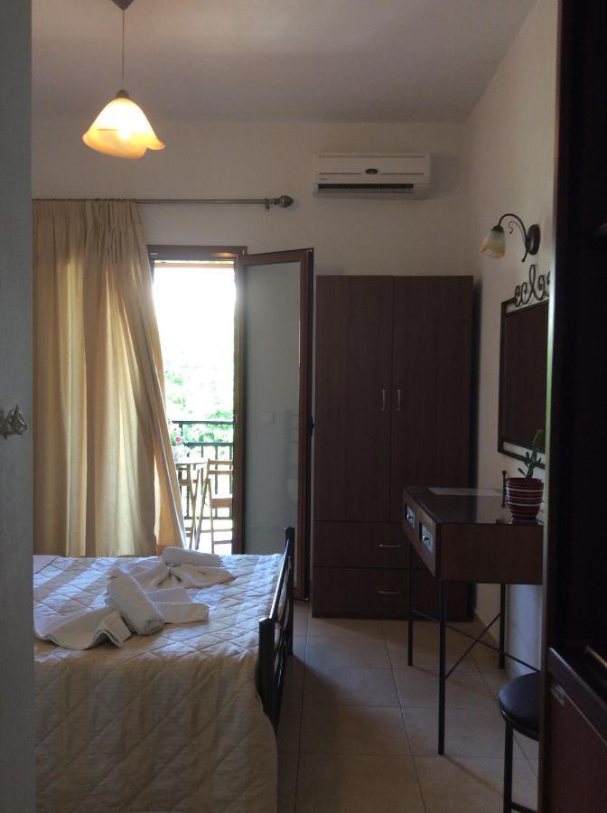 Studios Nopi-Zoi Skiathos Chora Extérieur photo